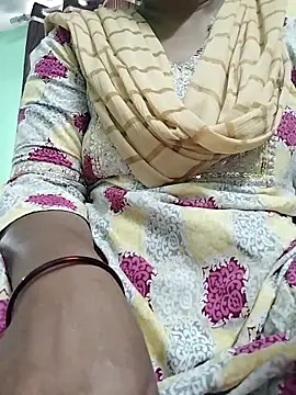 Snapshot of Monika_Telugu_Girl chatting on 09/19/25, 03:52 Monika Telugu Girl online show from 09/19/25, 03:52