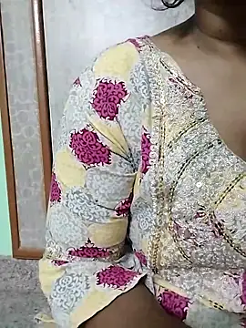Snapshot of Monika_Telugu_Girl chatting on 09/27/25, 01:49 Monika Telugu Girl online show from 09/27/25, 01:49