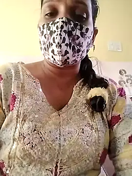 Snapshot of Monika_Telugu_Girl chatting on 09/28/25, 11:26 Monika Telugu Girl online show from 09/28/25, 11:26
