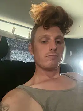 Snapshot of BIGxRED chatting on 09/20/25, 12:33 BIGxRED online show from 09/20/25, 12:33