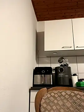 irimiea1729 online show from 10/21/25, 02:45