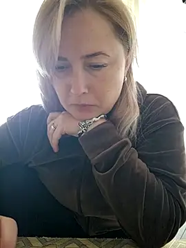 Snapshot of Xseniy chatting on 10/28/25, 10:41 Xseniy online show from 10/28/25, 10:41