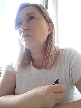 Snapshot of Xseniy chatting on 11/01/25, 11:56 Xseniy online show from 11/01/25, 11:56