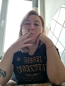 Snapshot of Xseniy chatting on 11/04/25, 07:40 Xseniy online show from 11/04/25, 07:40