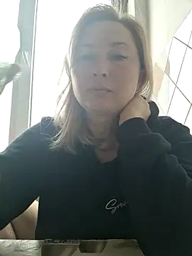 Snapshot of Xseniy chatting on 11/06/25, 09:21 Xseniy online show from 11/06/25, 09:21