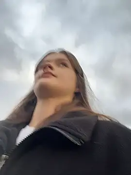 KittyQueeny online show from 10/10/25, 02:05