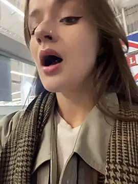 KittyQueeny online show from 11/01/25, 02:19