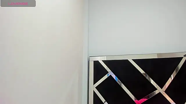 iisabella noa online show from 10/25/25, 01:51