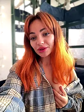 SaraLow online show from 10/30/25, 06:48