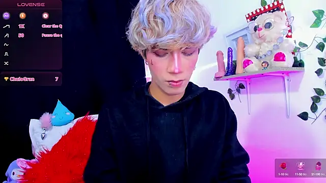 Cooperrosscute233 online show from 10/17/25, 02:41