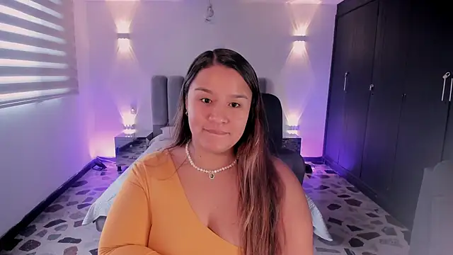 ElaBourn  online show from 09/19/25, 12:39