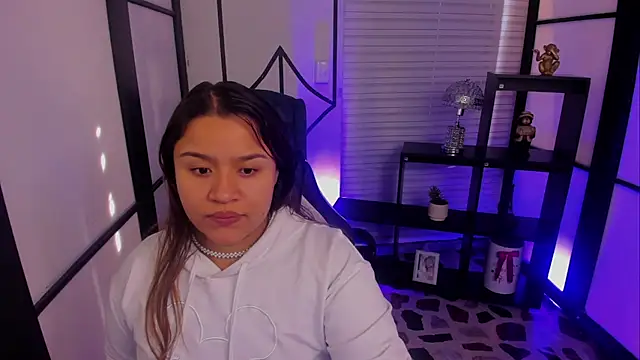 ElaBourn  online show from 10/09/25, 12:36