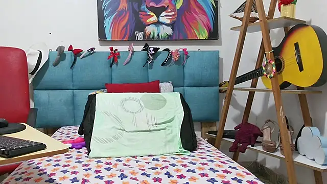 Snapshot of KATTYOCEAN_ chatting on 10/18/25, 07:58 KATTYOCEAN online show from 10/18/25, 07:58