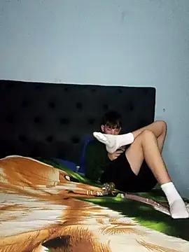CUB4N1TX xx online show from 10/01/25, 03:45