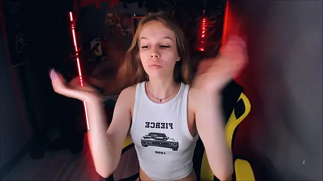 Selen hells weet online show from 09/30/25, 06:02