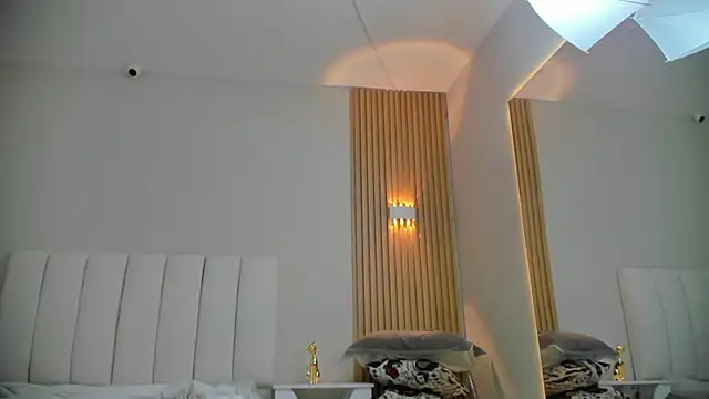 lilyth adam online show from 11/13/25, 07:35