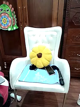 Jess-Thuy online show from 09/20/25, 06:20