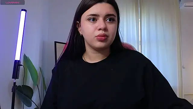 courtneyk  online show from 10/03/25, 01:30