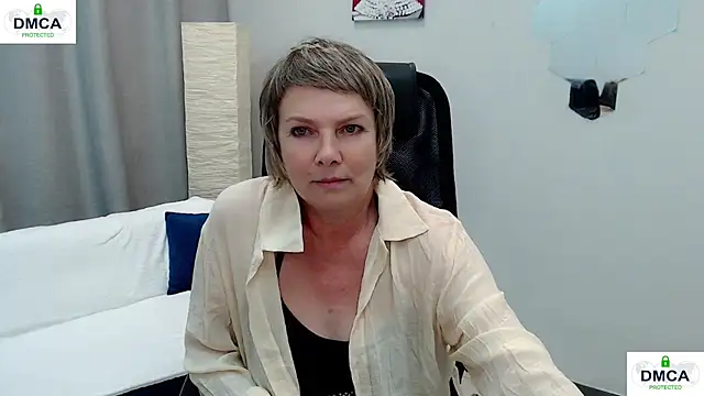 Snapshot of Pion_01 chatting on 10/29/25, 09:33 Pion 01 online show from 10/29/25, 09:33