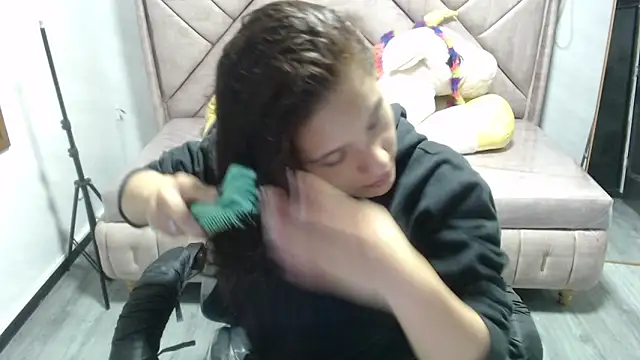 Velvet Moon V online show from 11/12/25, 12:27