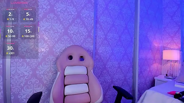 Snapshot of Lhea_Foxx chatting on 10/14/25, 02:23 Lhea Foxx online show from 10/14/25, 02:23