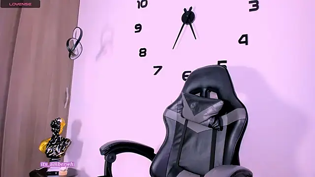  Mia Pink  online show from 10/06/25, 10:29