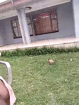 Snapshot of SweetHoney21_ chatting on 11/03/25, 02:18 SweetHoney21 online show from 11/03/25, 02:18