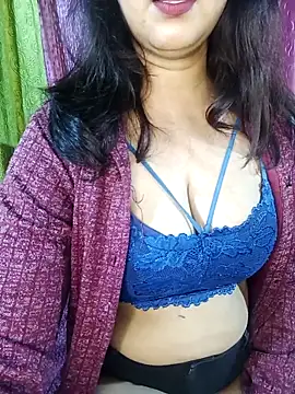 Snapshot of Ishani_Baby chatting on 11/03/25, 03:13 Ishani Baby online show from 11/03/25, 03:13