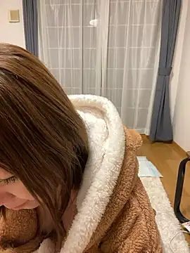 Snapshot of h415a812 chatting on 10/24/25, 02:46 h415a812 online show from 10/24/25, 02:46