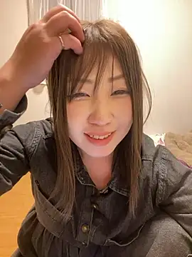 Snapshot of h415a812 chatting on 11/21/25, 02:38 h415a812 online show from 11/21/25, 02:38