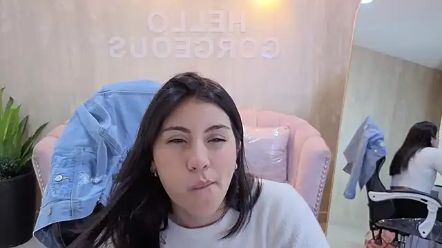 Zoe Blaze A online show from 11/04/25, 12:26