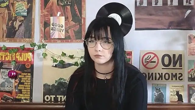 BereniceBattersby online show from 10/28/25, 08:29