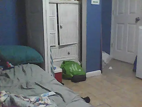 sarahkat86 online show from 10/11/25, 04:16