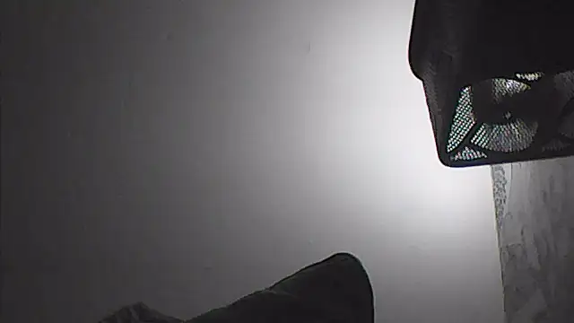 sarahkat86 online show from 11/12/25, 12:38