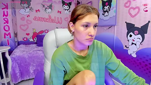 Snapshot of michell__petit_ chatting on 09/24/25, 12:08 michell petit online show from 09/24/25, 12:08