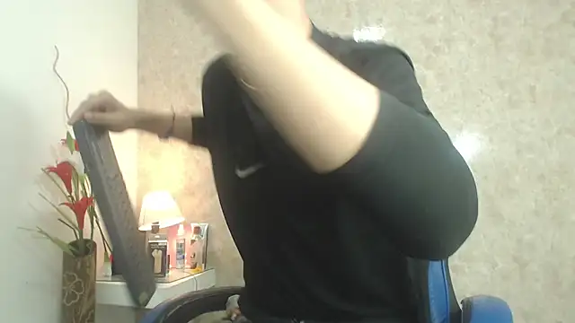 Snapshot of AustinPrice chatting on 09/17/25, 11:01 AustinPrice online show from 09/17/25, 11:01