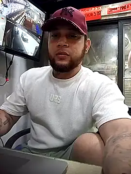 Catire10  online show from 10/13/25, 02:06