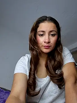 Snapshot of aytanna_torrez chatting on 09/24/25, 06:33 aytanna torrez online show from 09/24/25, 06:33