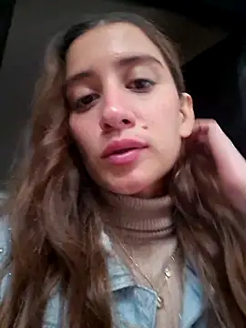 Snapshot of aytanna_torrez chatting on 10/29/25, 04:09 aytanna torrez online show from 10/29/25, 04:09