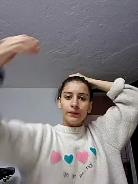 Snapshot of aytanna_torrez chatting on 11/13/25, 12:15 aytanna torrez online show from 11/13/25, 12:15