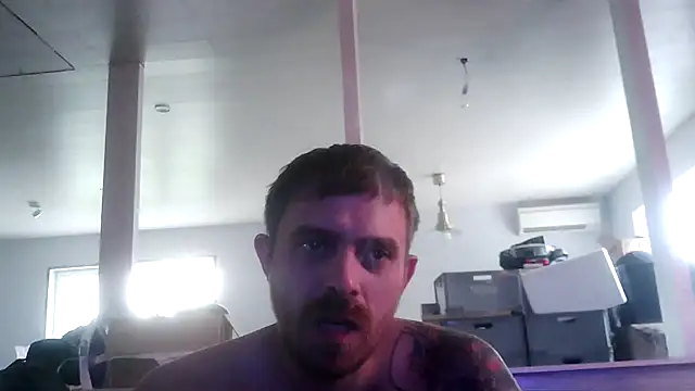 Snapshot of Bikerhot883hd chatting on 10/15/25, 01:22 Bikerhot883hd online show from 10/15/25, 01:22