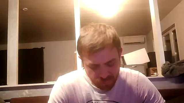 Snapshot of Bikerhot883hd chatting on 10/28/25, 05:48 Bikerhot883hd online show from 10/28/25, 05:48