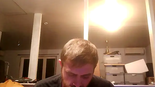 Snapshot of Bikerhot883hd chatting on 10/31/25, 08:32 Bikerhot883hd online show from 10/31/25, 08:32