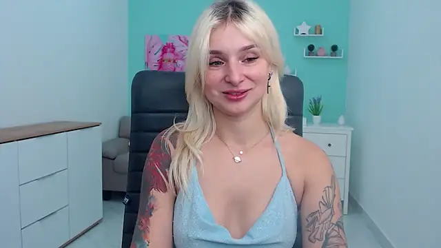 LilFleurish online show from 10/12/25, 05:17