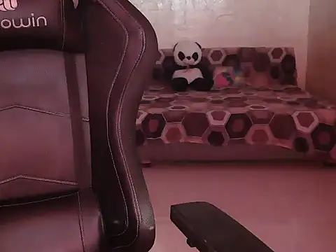 Simmi Ji online show from 11/11/25, 11:21