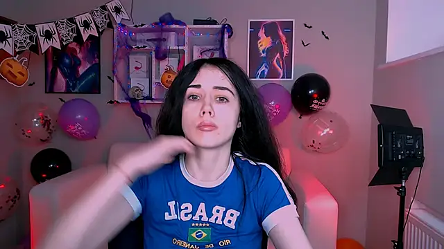 riley sanders online show from 10/24/25, 09:17