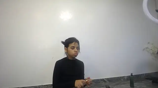 Snapshot of habdiela chatting on 09/30/25, 05:29 habdiela online show from 09/30/25, 05:29