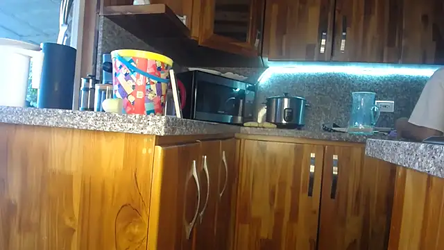 habdiela online show from 10/17/25, 09:17