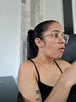 Snapshot of Britany_Sweety chatting on 09/30/25, 05:40 Britany Sweety online show from 09/30/25, 05:40