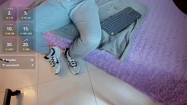 Coco joness online show from 10/11/25, 07:56